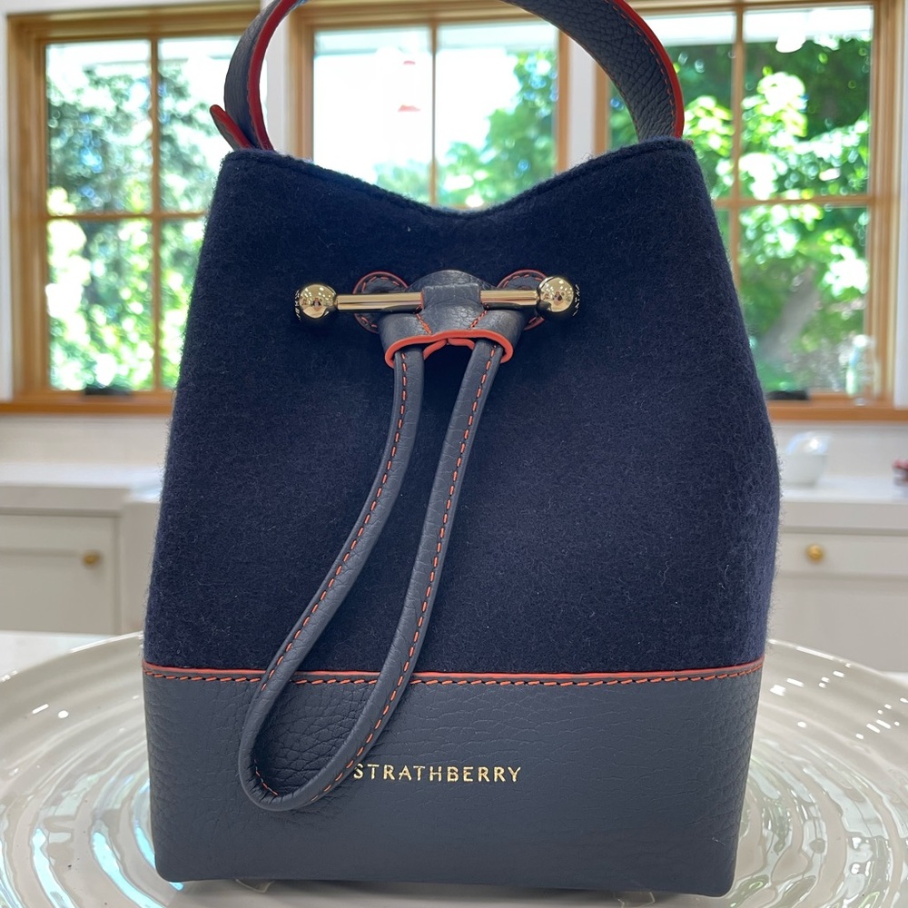 Strathberry Lana Osette Bucket Bag Cashmere & Leather, Navy w Maple Edgestitch.